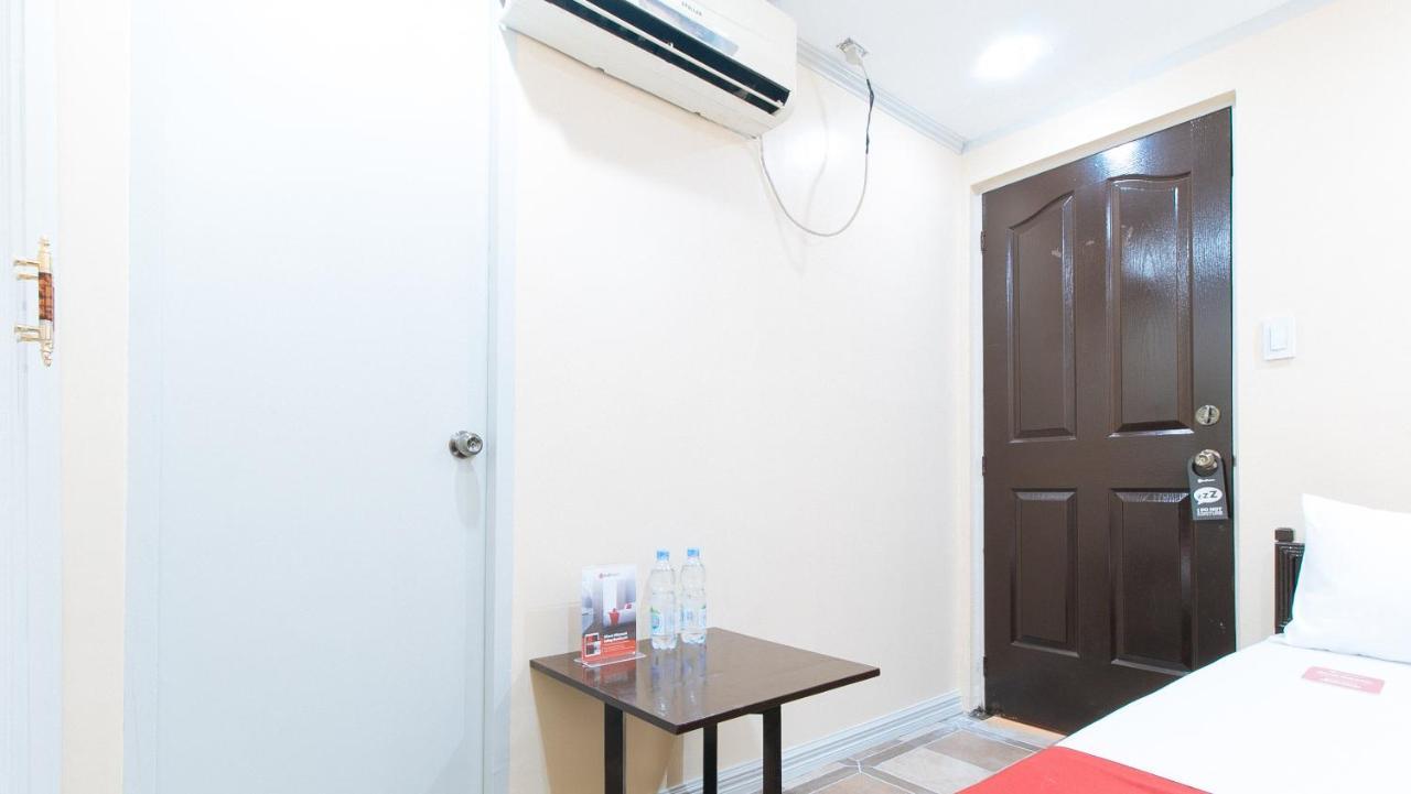 Reddoorz Plus At Canley Residential Pasig City Buitenkant foto