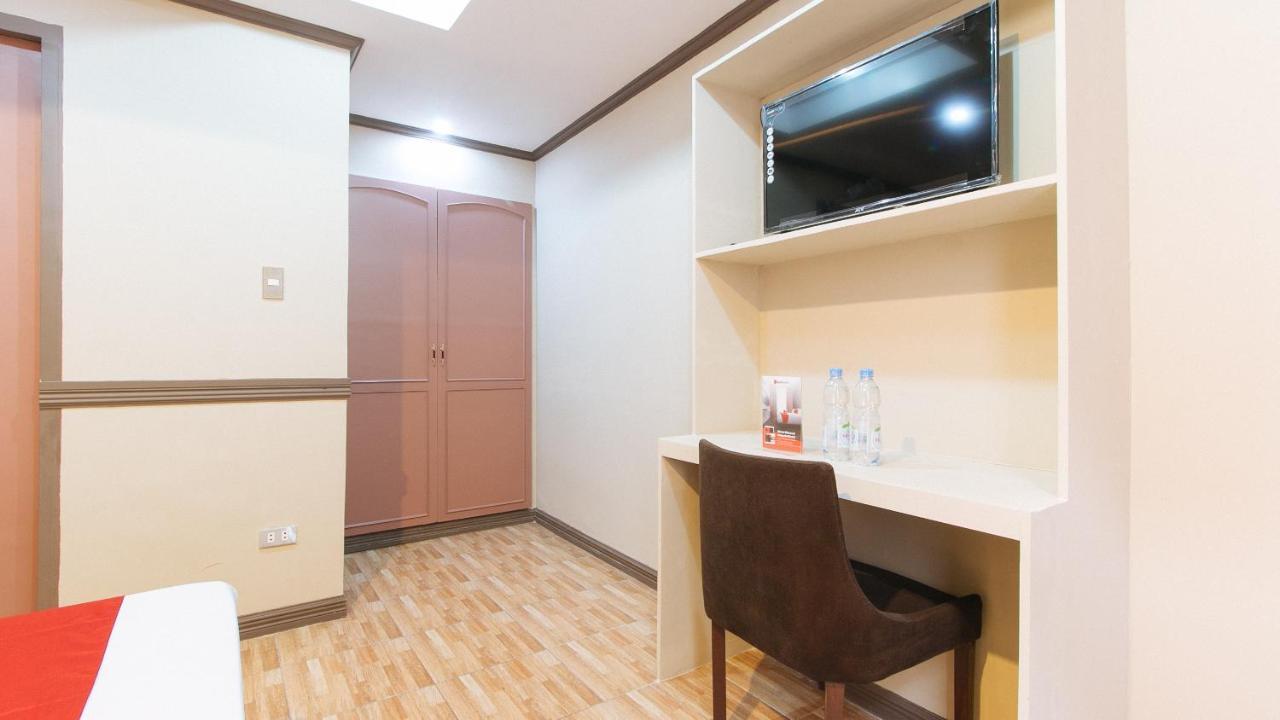 Reddoorz Plus At Canley Residential Pasig City Buitenkant foto