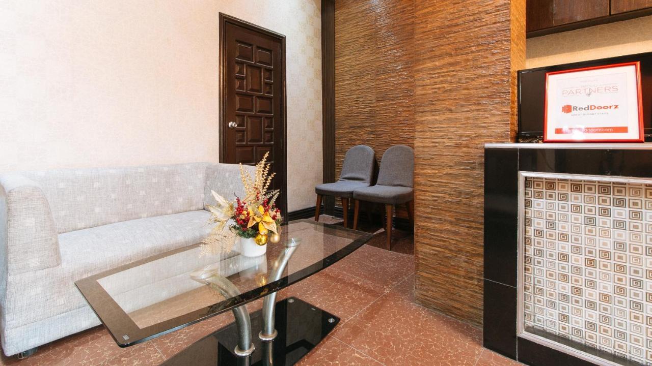 Reddoorz Plus At Canley Residential Pasig City Buitenkant foto